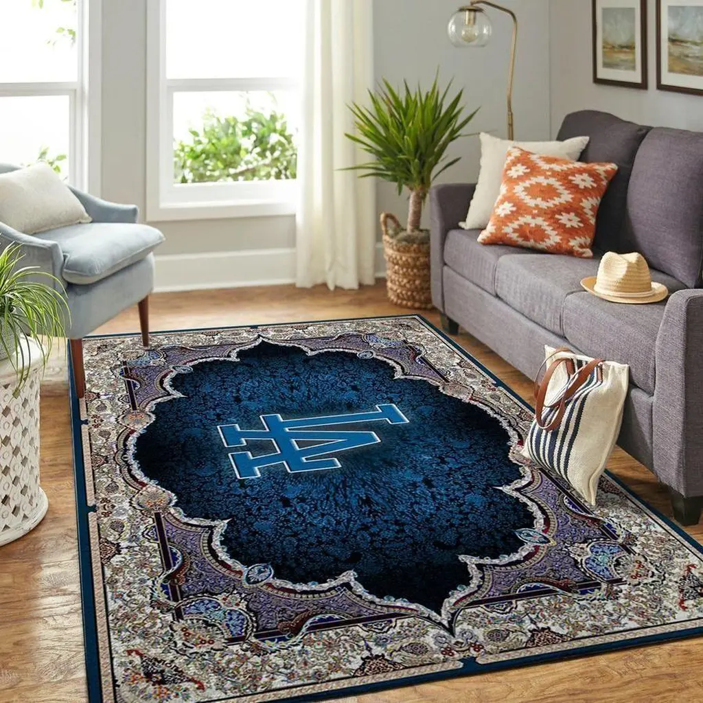 Classic Pattern Area Rug for Living Room Decor Blue and White