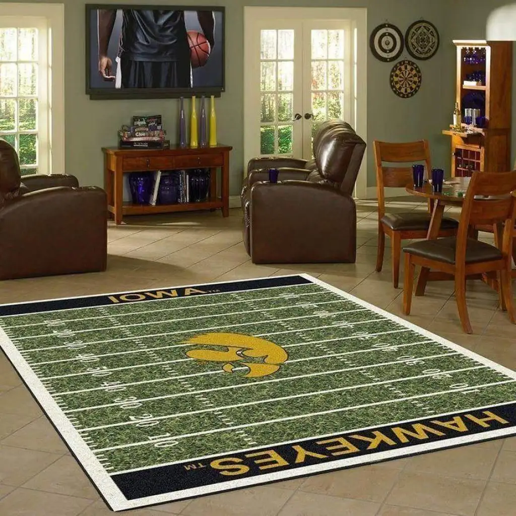 Iowa Hawkeyes Rug - Fan Field Design for Home Green and Yellow