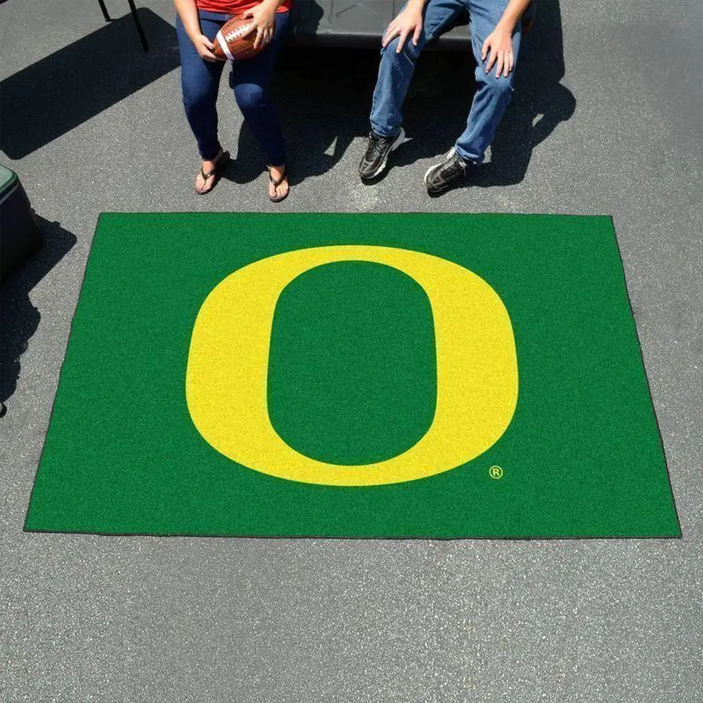 Large Outdoor Rug Featuring Bold Letter O Design Green and Yellow