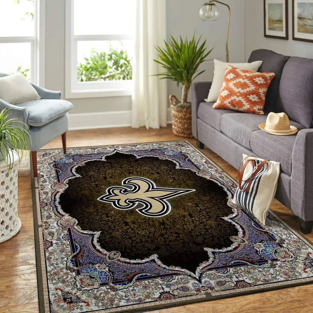 Traditional Rug with Elegant Fleur De Lis Pattern Beige and Black